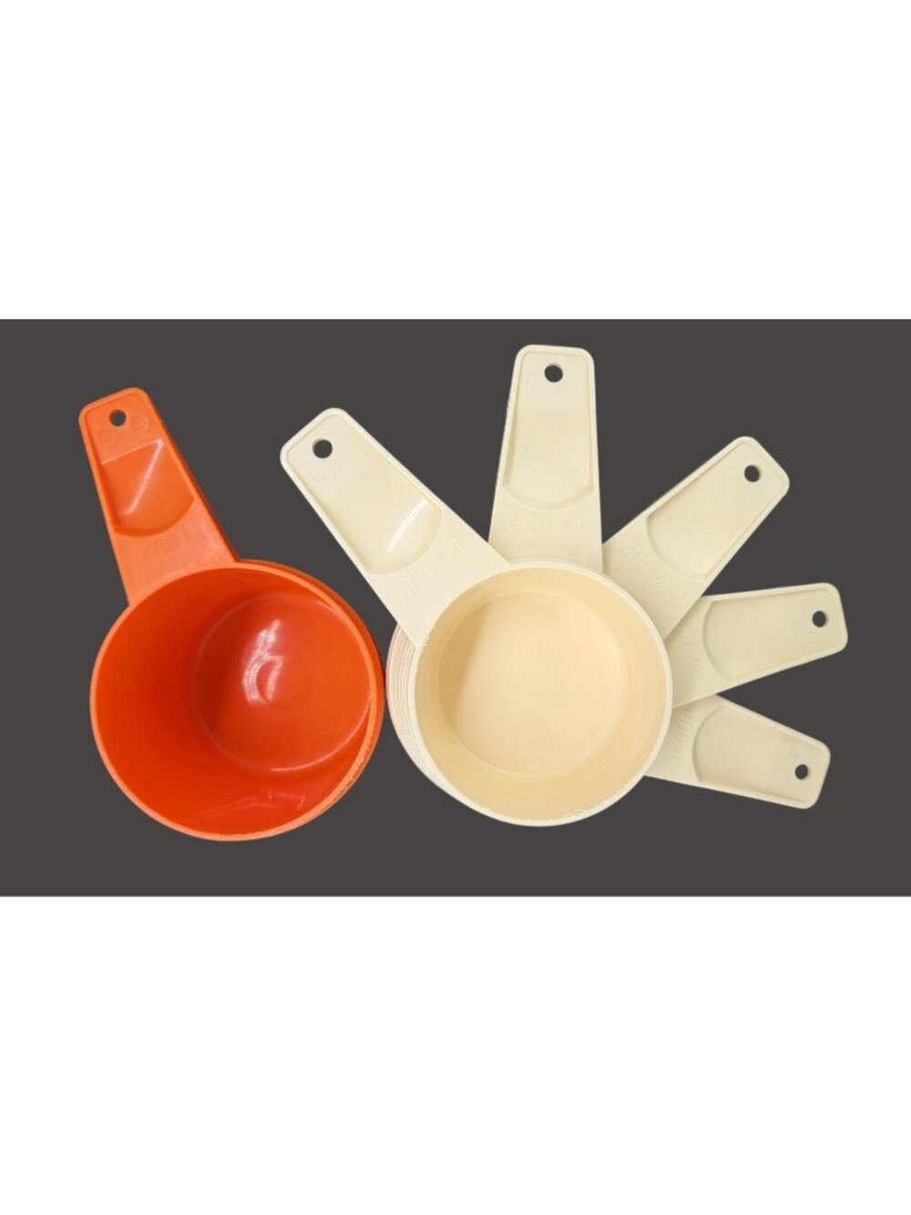 Vintage Tupperware Measuring Cups Set Of 5 Almond Beige & 1 Orange Replacements